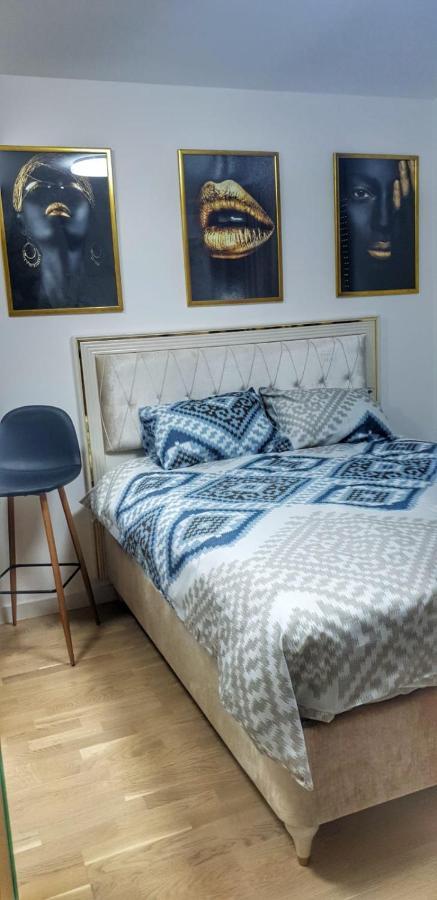 Appartement Identity By Nights & Smiles à Tuzla Extérieur photo