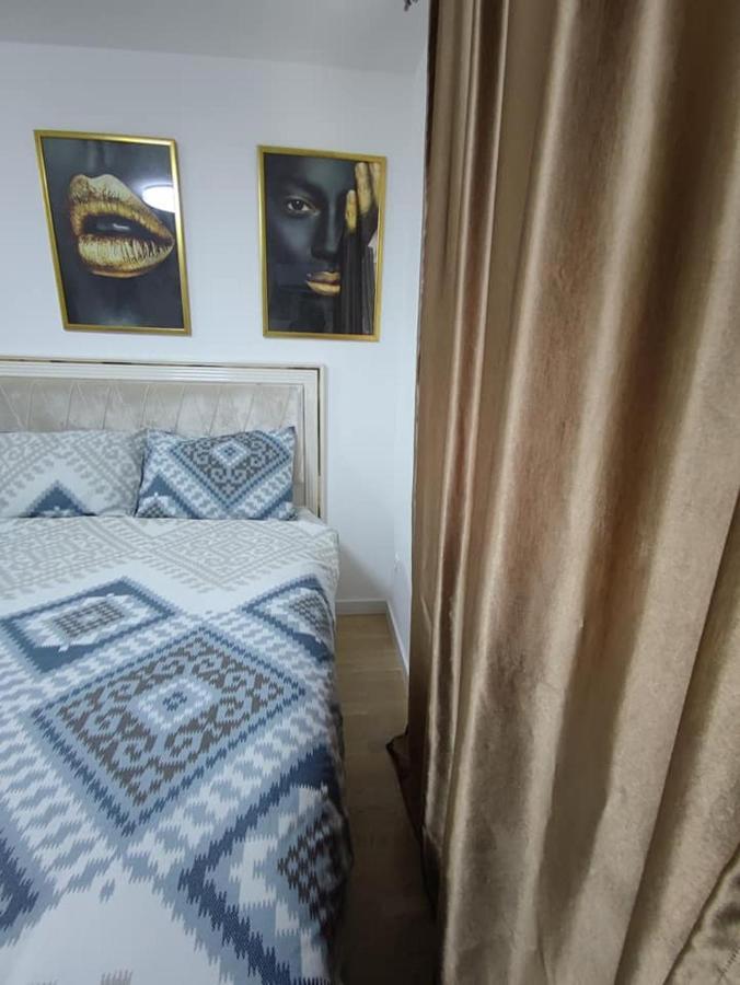 Appartement Identity By Nights & Smiles à Tuzla Extérieur photo